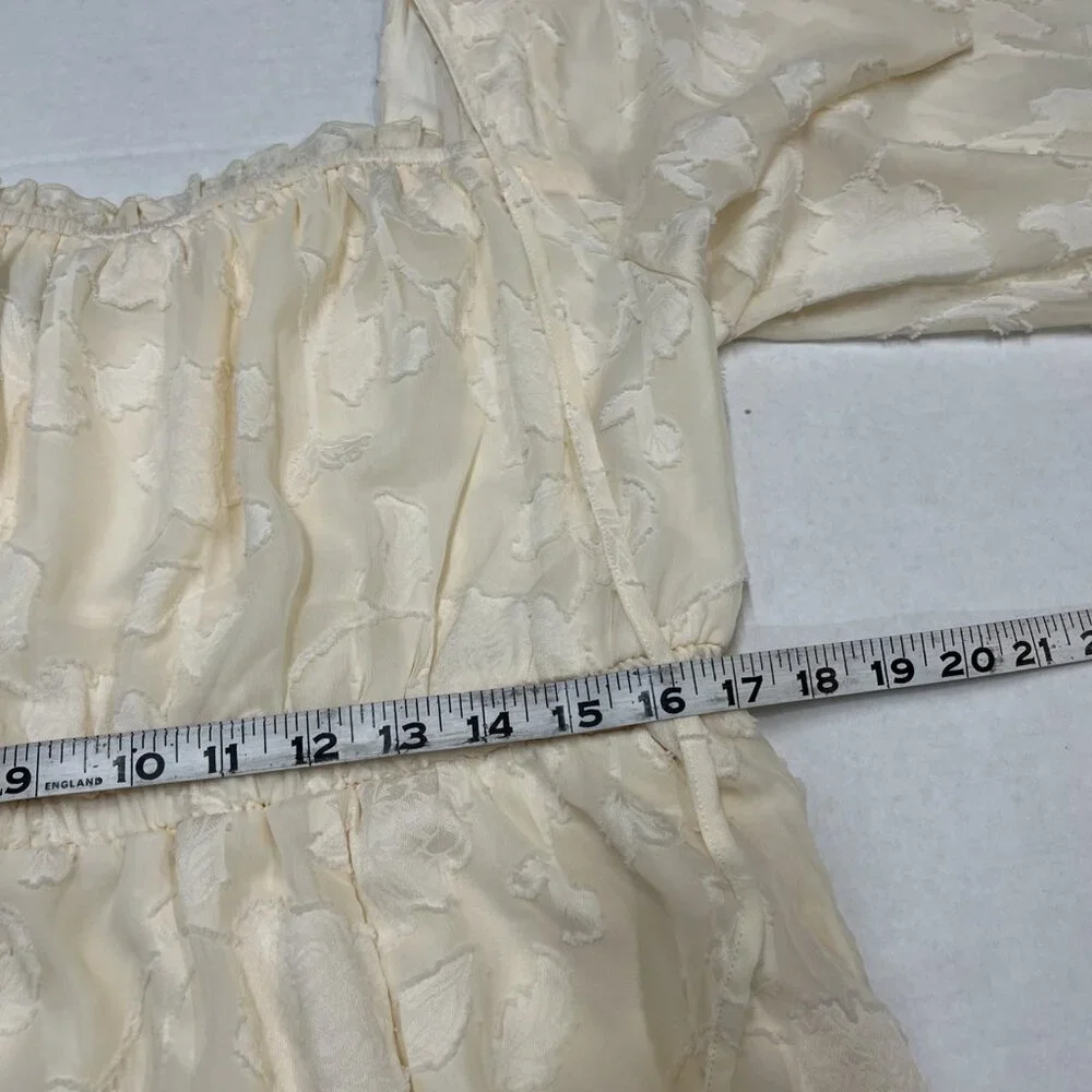 Torrid Dress 0 L Ivory Chiffon Textured Floral Mini Milkmaid Smocked Feminine‎